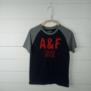 abercrombie kids boys size 11-12 navy and gray red patterb tshirt crewneck